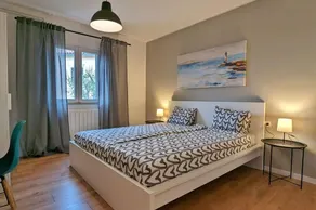 Appartement de vacances avec grande piscine - Image 4