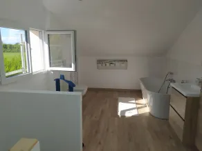 maison familiale 10/12 personnes piscine chauffée,5 chambres, animaux acceptés. - Image 3