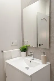 Impressive 2habs 2baths - Image 4