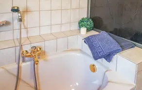 2 Bedroom Lovely Apartment In Jesberg - Densberg - Image 3