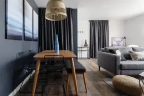 Executive suite central location PET FRIENDLY - Image 5