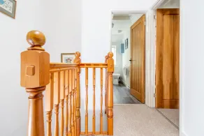 The Old Stables. Sleeps 6, just 10mins from bath by train 15mins by car - Image 4