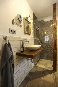 Mediterranean living in a listed building, rental after complete refurbishment - Image 4