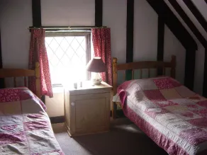 Lovely Views, Walking, Fishing, Close to Rye and a Short Drive to Camber Sands - Image 4