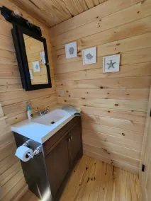 Cozy Cabin 1! Book your Spring and Summer vacations NOW! - Image 3