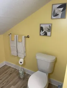 CREEKSIDE  COTTAGE WITH WATER ACCESS, LARGE LOT WITH CAMPFIRES AND LOTS OF CHARM - Image 3