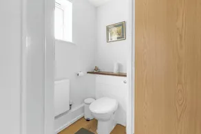 3-Bed Greenhithe Retreat Garden near Bluewater - Image 5