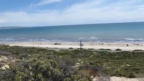 Rilassati sulla spiaggia di Aldinga - Image 2