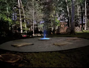 Fully renovated- 2 LIVING ROOMS, HOT TUB, POOL, GAME ROOM, FIREPIT, PAGODA. - Image 3