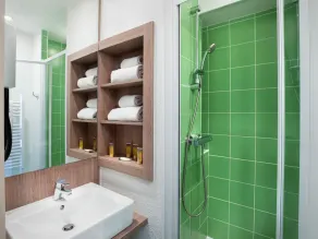 Cosy apartment for 2 people with WIFI, pool, TV, terrace and pets allowed - Image 3