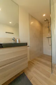 Pragtfuldt hus med uigennemsigtig havudsigt - Image 2