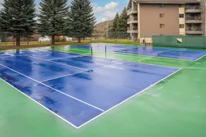1BD/1BA w/ Hot Tub + Sauna + Free Vail Beaver Creek Shuttle - Image 3