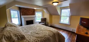 The River House - Historic Retreat in the Heart of Ohiopyle! - Image 5