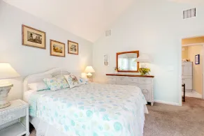 Magnifique chalet avec piscine privée - à pied de la plage, des restaurants et du parc Bayfront - Image 5