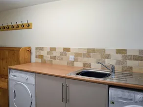 4 bedroom accommodation in Wardlow, near Buxton - Image 2