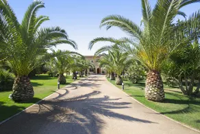 MAGNIFICENT VILLA with private pool of 94 m2 and views to the Sierra de Tramuntana. - Image 2