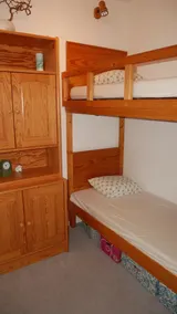 5-bed apartment with superb view of Lake Artouste - Image 4