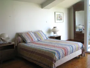 Bright and spacious renovated barn - Image 4