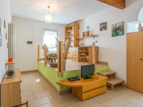 Nice apartment for 5 people with WIFI, TV, balcony and pets allowed - Image 2