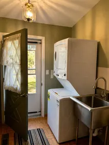 Waterfront on Lake Huron- NEW Kitchen & Bathroom - Image 3