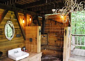 Abgeschiedener River Cabin Retreat - Image 2