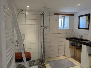 Abgelegenes Haus mit privatem Pool und Spa, Charente - Image 3