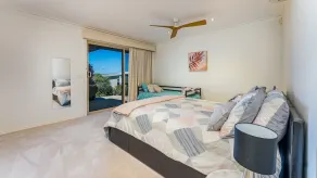 Ocean View in San Remo - Image 4