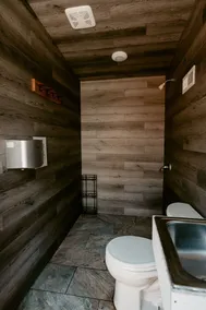 Rustic bungalow located within a campground - Image 2