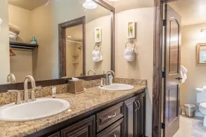 Mountain & Golf Course Views, & Minutes to Ski Lifts! PET FRIENDLY! - Image 3