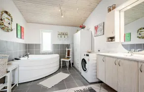 Dyrevenlig bolig i Skjern med køkken - Image 4