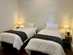 Lambton Park Cottage - Image 2