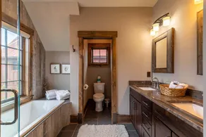 Sunrise Lodge at Eagles Nest - Image 3