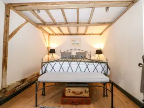The Old Granary - Image 5