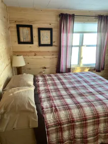 Lake View Minnesota Resort Cabin with Resort Amenities- 3 Bedroom - Image 5