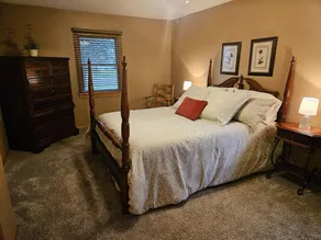 Discover Ms. Becky's Bungalow, single level home in Marion County, Iowa! - Image 4