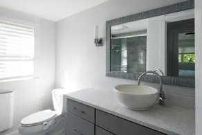 Discover Kennebunk charm near Dock Square - Image 4