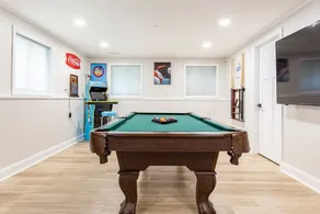 Spacious Saratoga 5BR Hot Tub Retreat - Image 2