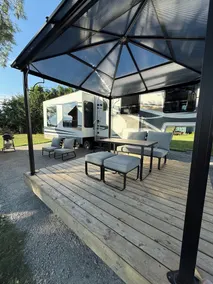 Waterview Trailer on Georgian Bay w/ kayaks and paddleboard and sandy beach - Image 3