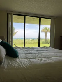 Stunning ocean views from every room - Image 4