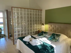 Komplett renoviertes Ferienhaus Ferienhaus mit Pool für 12 Personen - Image 4