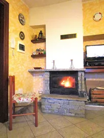 Apartment in an old barn, private garden overlooking the village - Image 2