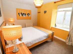 THE CARRIAGE, pet friendly, character holiday cottage in Lydney - Image 4
