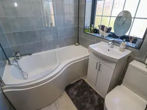 Camellia House - Image 5