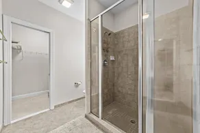 Waterfront Oasis! Ready to Make a Splash? - Image 4