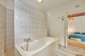 Mas Blanc Monfaucon - Grande maison avec piscine - Image 3