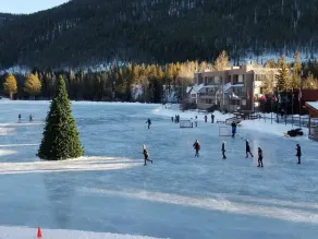 Keystone Lake Haven: Heated Pool & Ski Shuttle! - Image 4