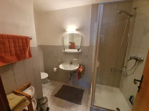 Ferienwohnung Unternberg 70 qm, Balk., Kochn, 2 Schlafzimmer, 1 Wohnschlafzimmer - Image 2
