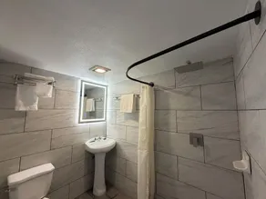 Ponca Motel - Image 2