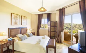 Marbella Appartement 2 chambres. Vues sur la montagne et l'océan, plage, golf, magasins à proximité - Image 3