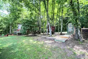 Glamping Cottage på 116 Acre Farm- Cowgirl Cabin - Image 4